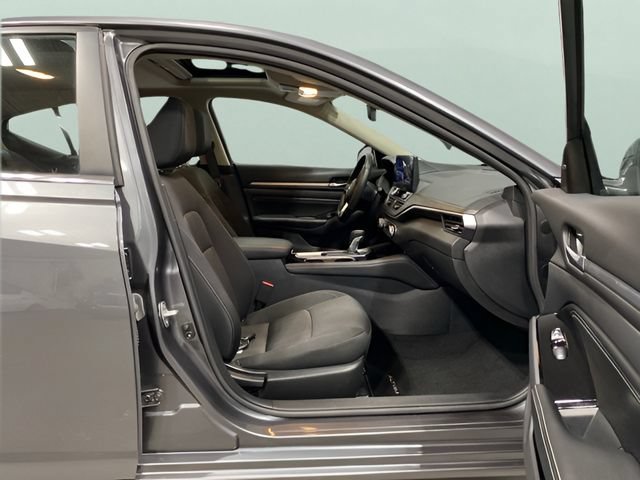 Certified 2023 Nissan Altima 2.5 SV w/ SV Premium Package AWD/4WD image 30