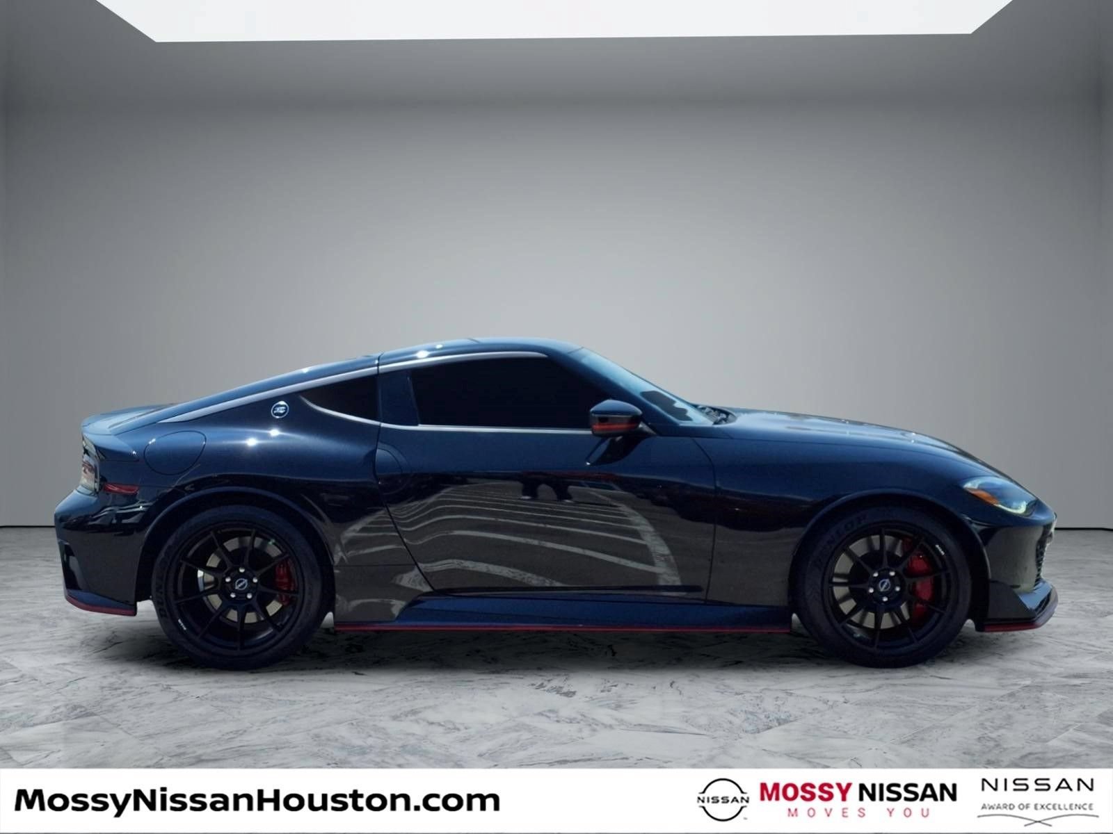 Certified 2024 Nissan Z Performance w/ Floor Mat Package RWD image 8