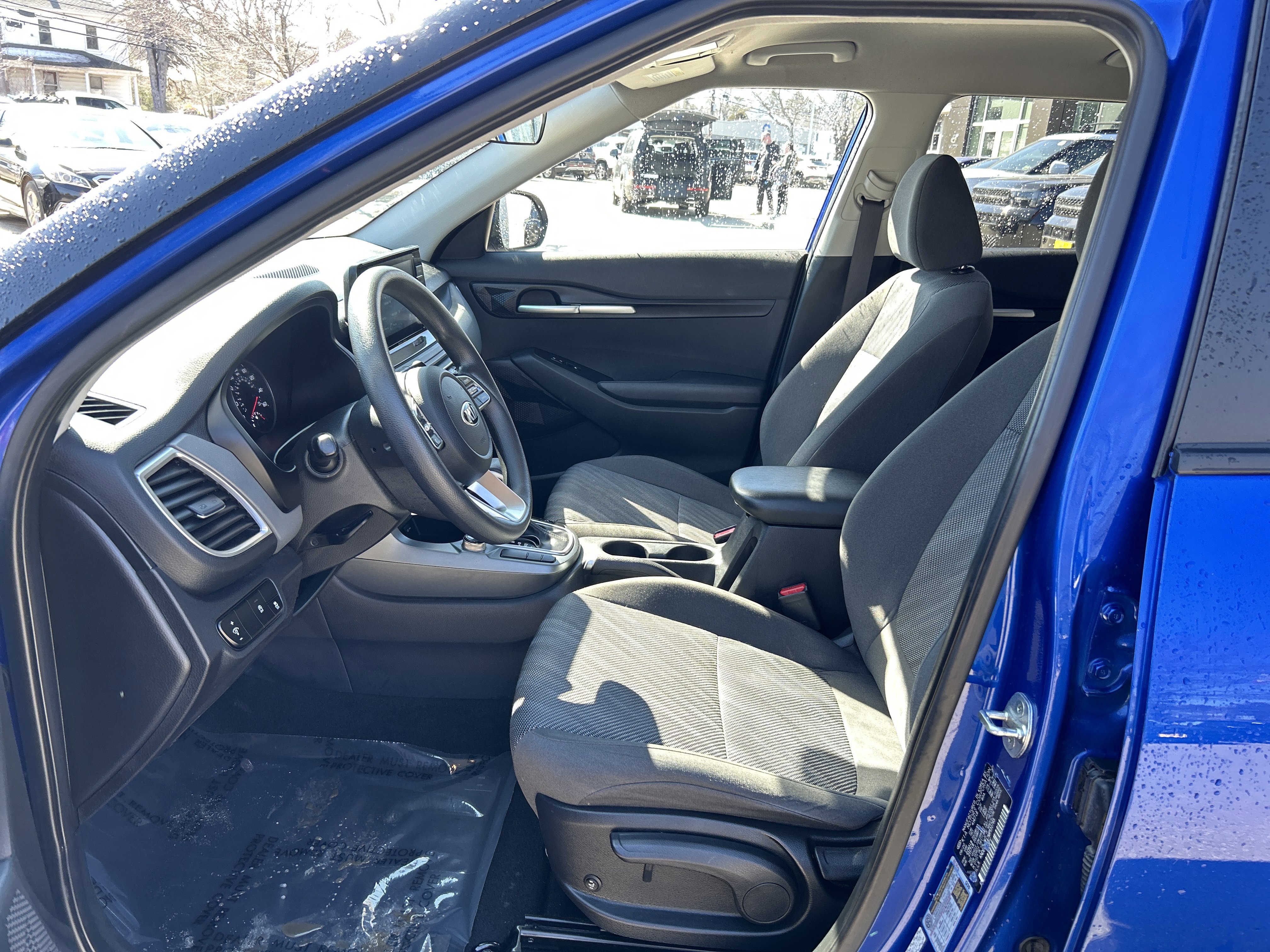 Used 2021 Kia Seltos LX image 14