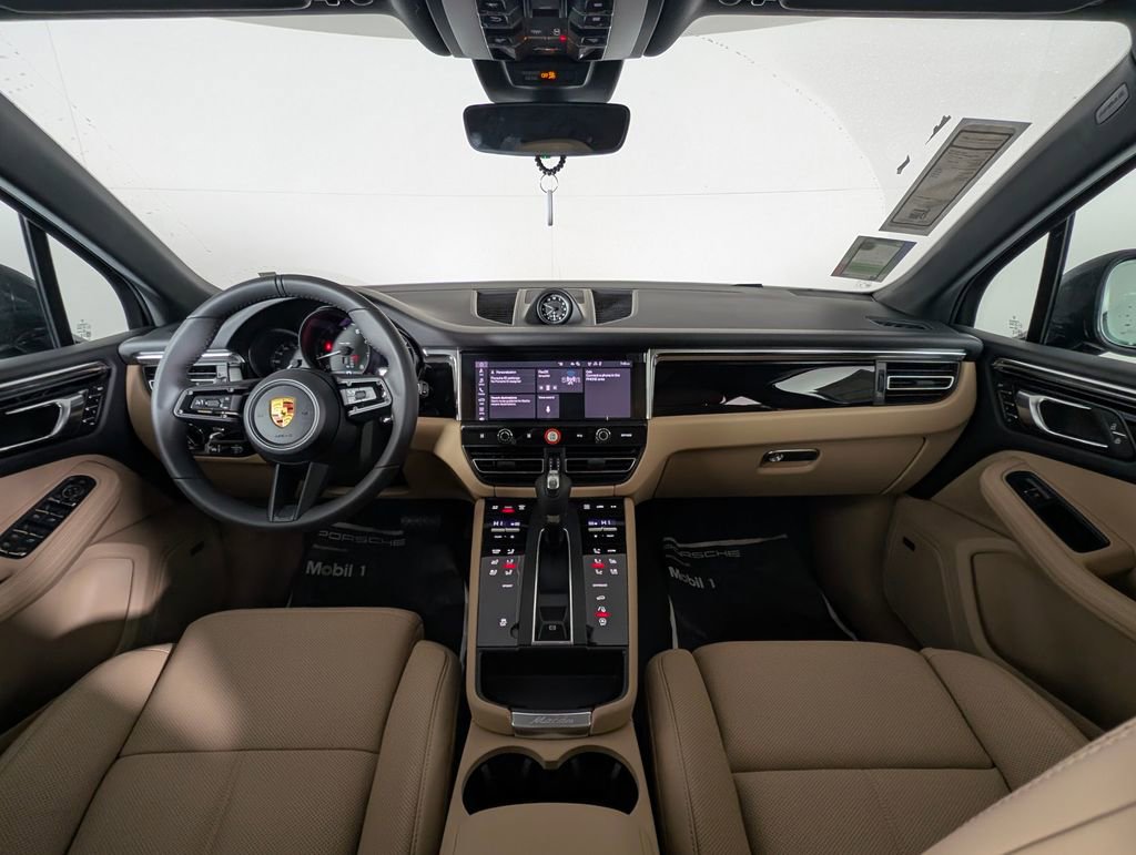 New 2026 Porsche Macan image 20
