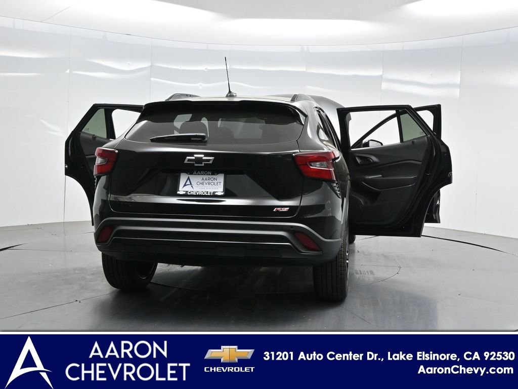 New 2026 Chevrolet Trax RS w/ Driver Confidence Package FWD image 44