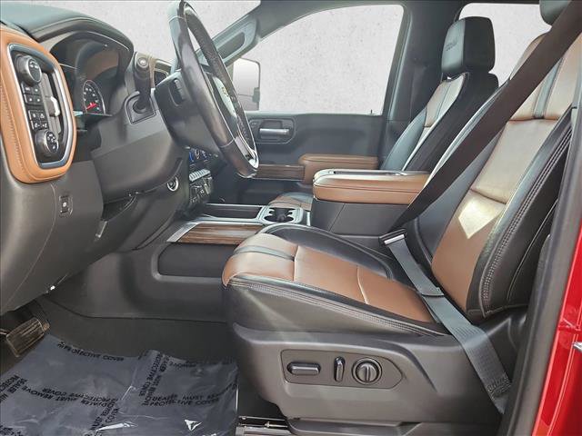Used 2021 Chevrolet Silverado 1500 High Country w/ Technology Package image 16