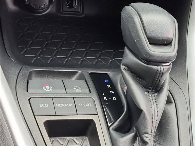 Used 2024 Toyota RAV4 LE FWD image 12