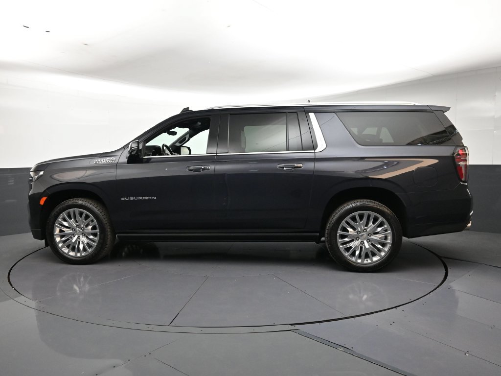 Certified 2023 Chevrolet Suburban High Country w/ Premium Package 2 AWD/4WD image 2