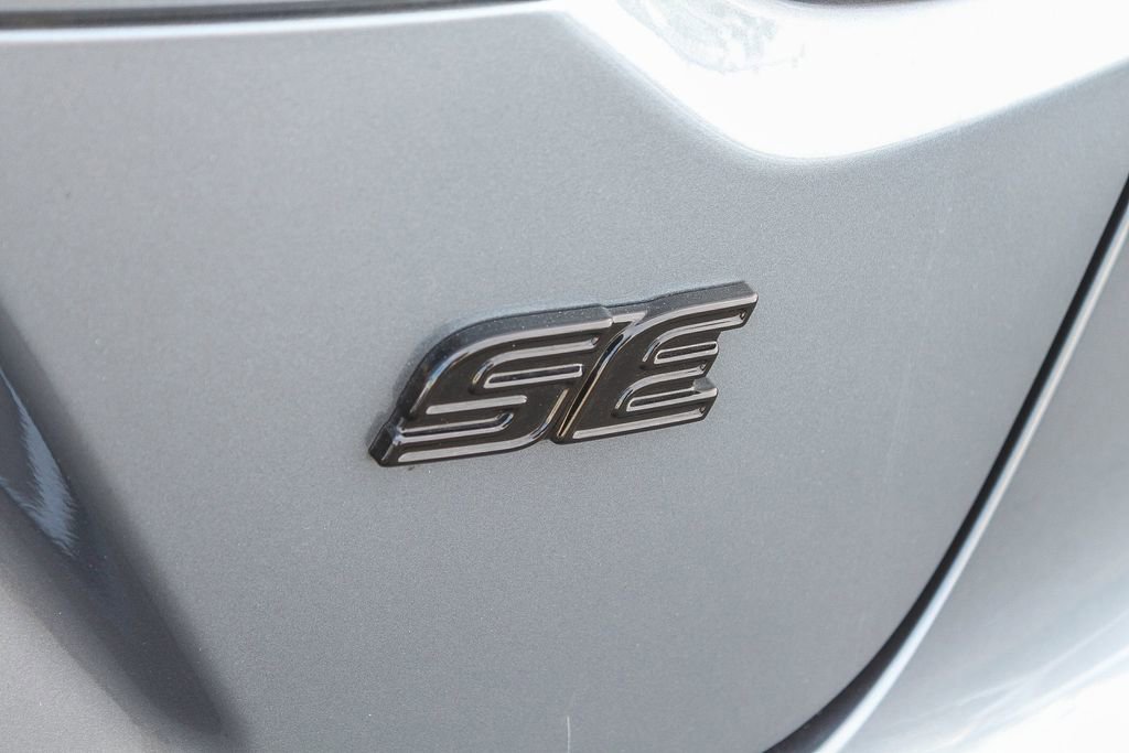 Used 2025 Toyota Corolla SE FWD image 12