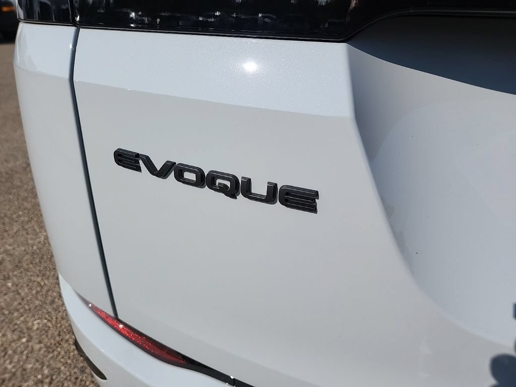 Used 2025 Land Rover Range Rover Evoque Dynamic SE AWD/4WD image 40