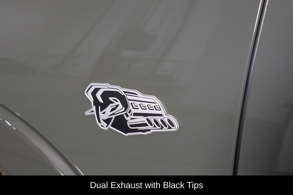 New 2026 RAM 1500 4x4 Crew Cab image 39