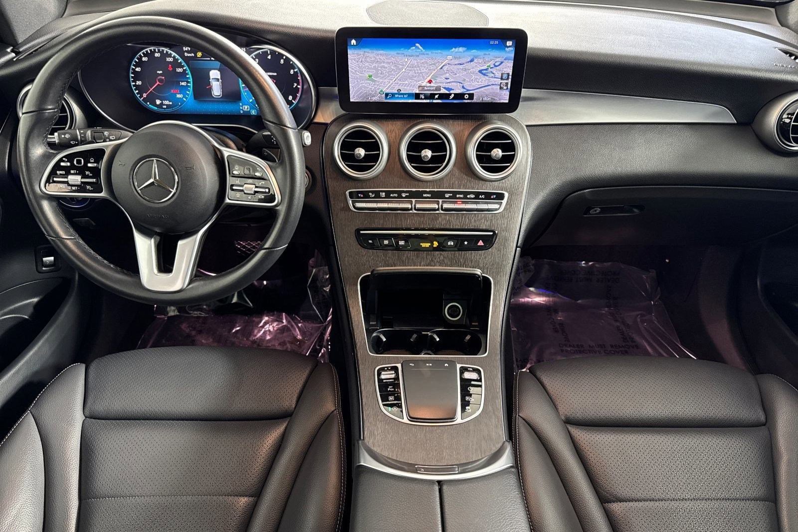 Used 2021 Mercedes-Benz GLC 300 4MATIC image 29