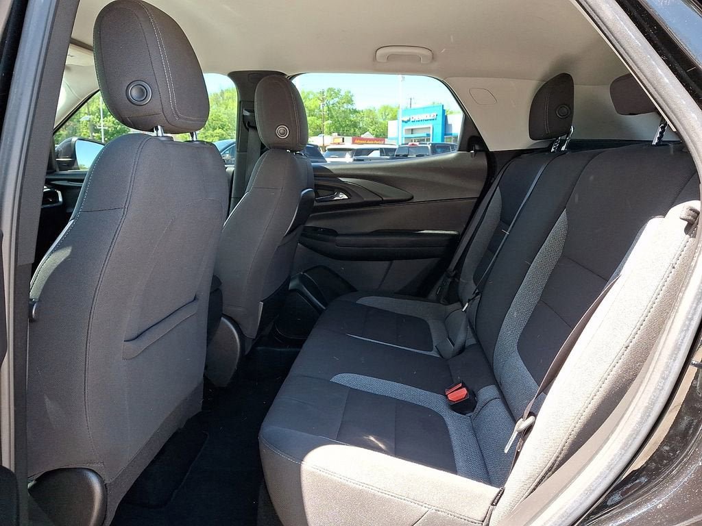 Used 2022 Chevrolet TrailBlazer LT w/ Driver Confidence Package FWD image 11