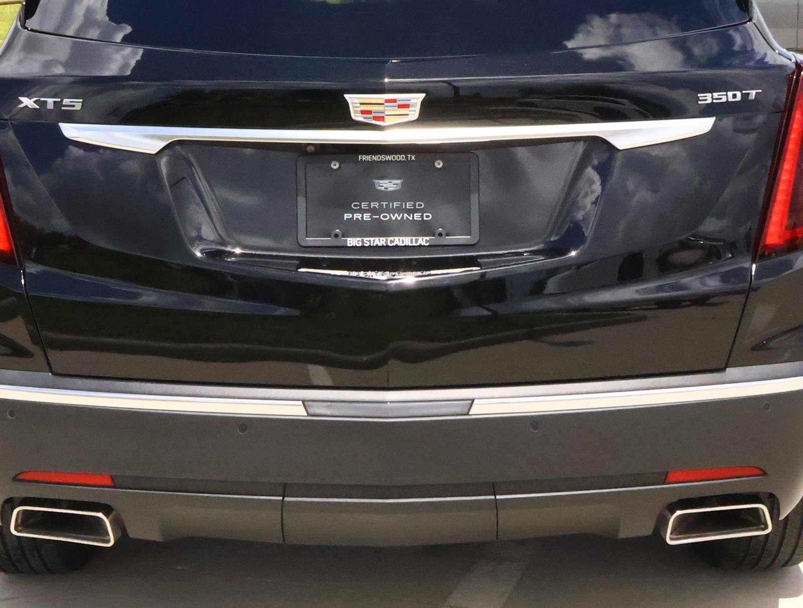 Used 2025 Cadillac XT5 Luxury w/ LPO, Floor Liner Package FWD image 10