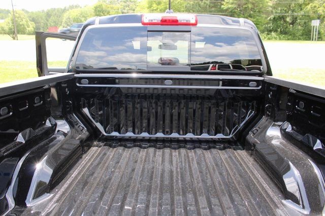 New 2025 Chevrolet Colorado Z71 w/ Technology Package AWD/4WD image 22