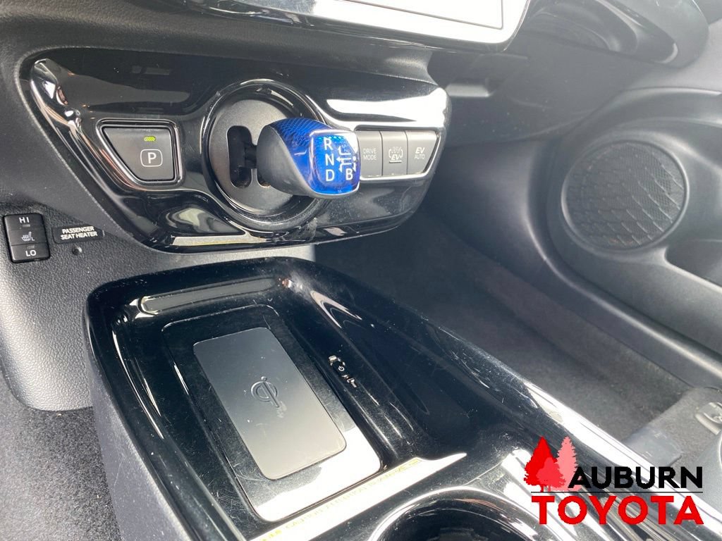 Used 2017 Toyota Prius Prime Advanced w/ Carpet Mat Package FWD image 38
