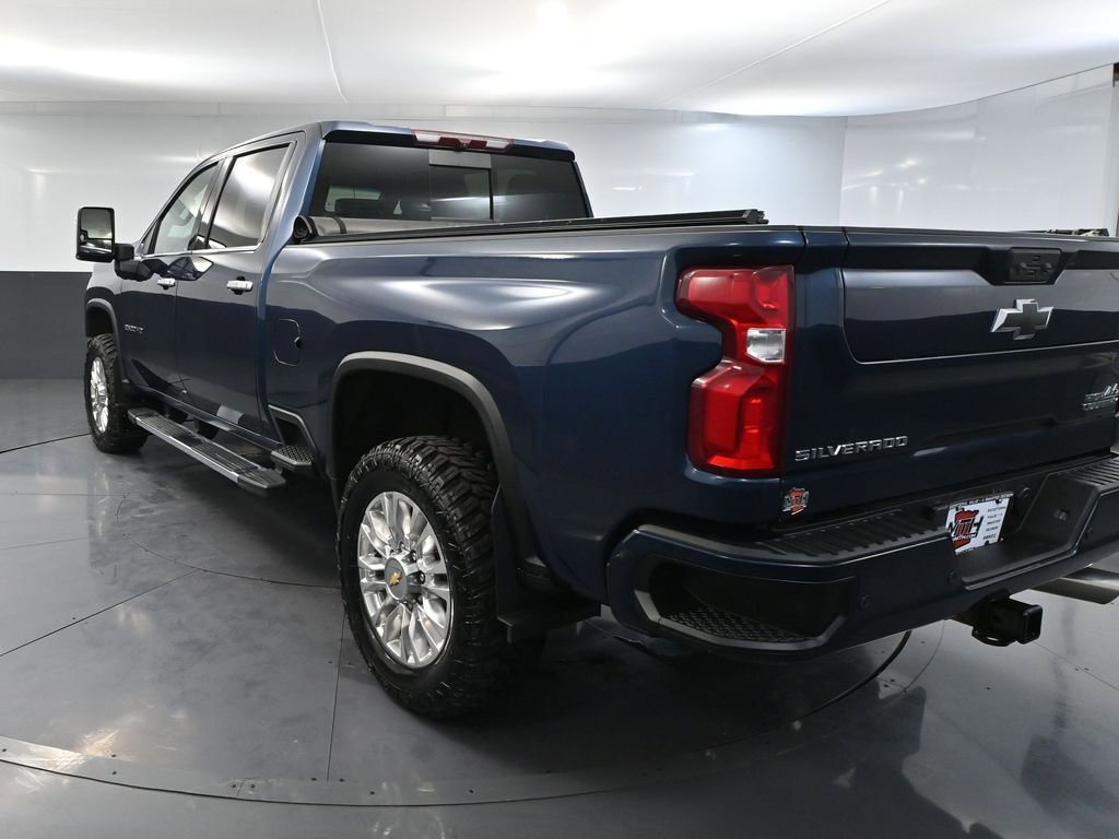 Used 2022 Chevrolet Silverado 2500 High Country w/ Z71 Off-Road Package image 9