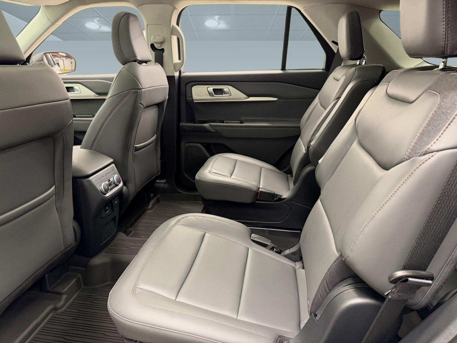 New 2026 Ford Explorer Active w/ Active Comfort Package AWD/4WD image 21