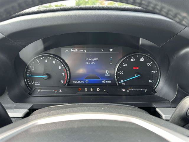 Used 2023 Ford Explorer XLT w/ Equipment Group 202A AWD/4WD image 16