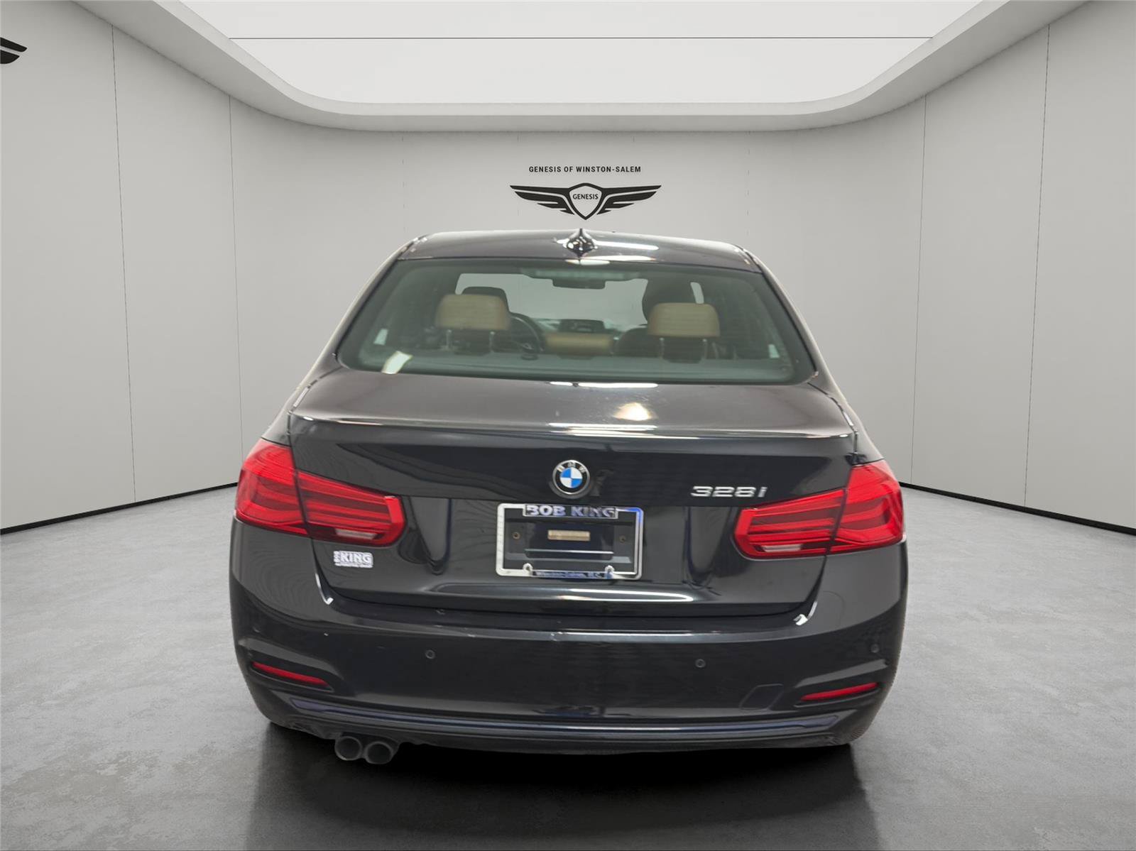 Used 2016 BMW 328i Sedan RWD image 4