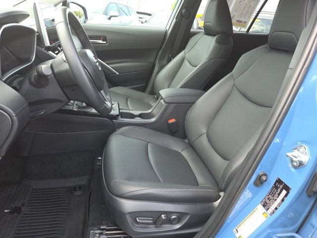 Used 2026 Toyota Corolla Cross XLE FWD image 9