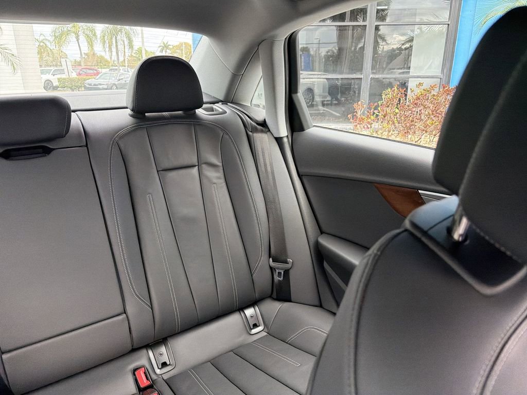 Used 2024 Audi A4 2.0T Premium image 13