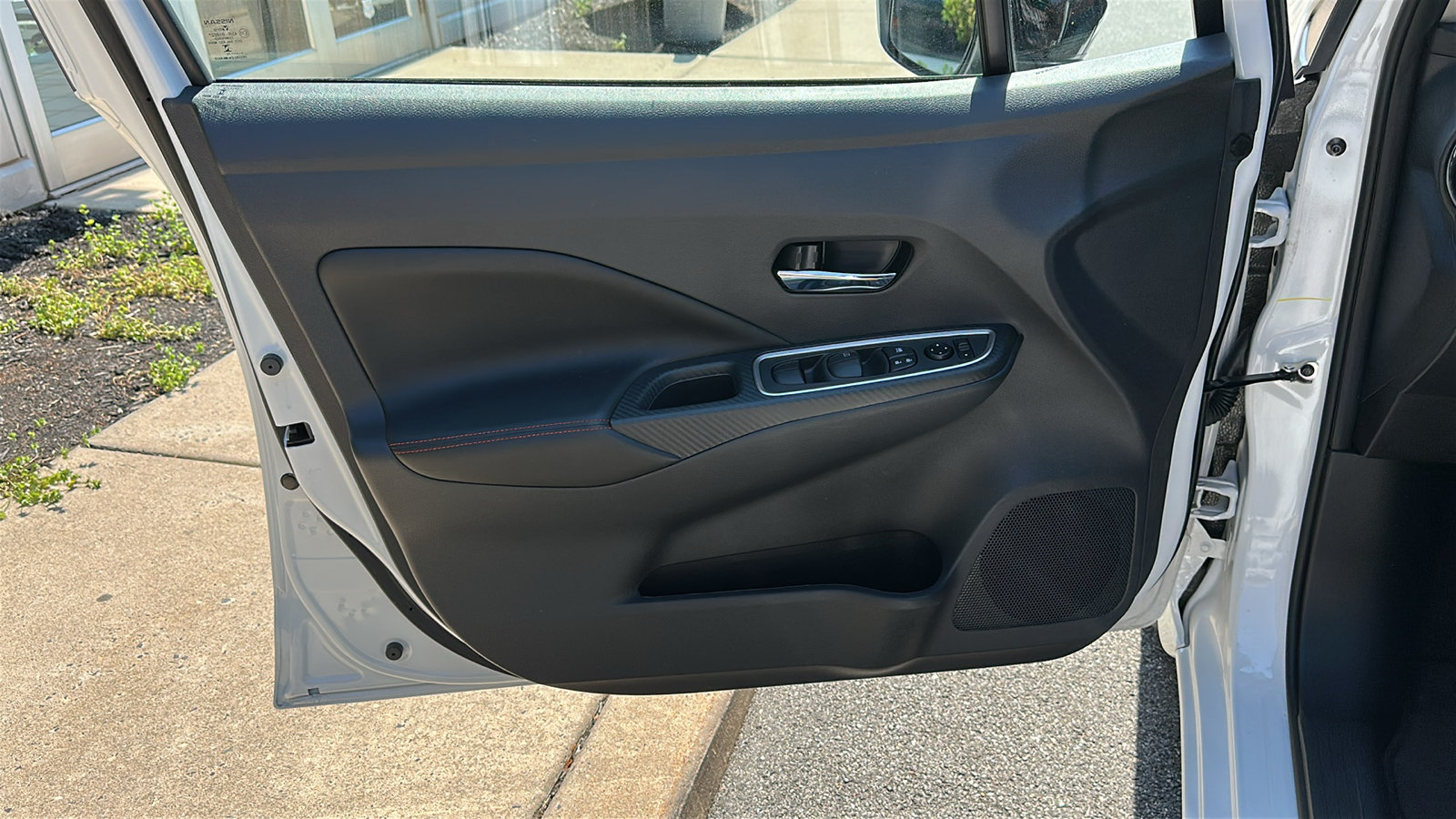 Certified 2025 Nissan Versa SR w/ Trunk Package FWD image 13