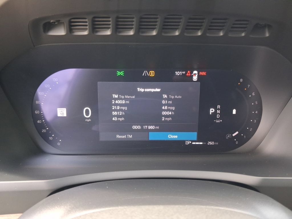Certified 2026 Volvo XC90 B6 Plus AWD/4WD image 18