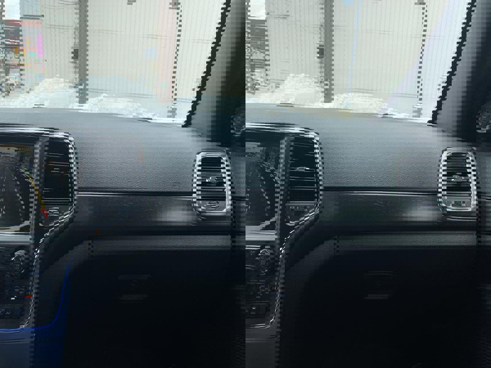 Used 2017 Jeep Grand Cherokee Altitude image 20