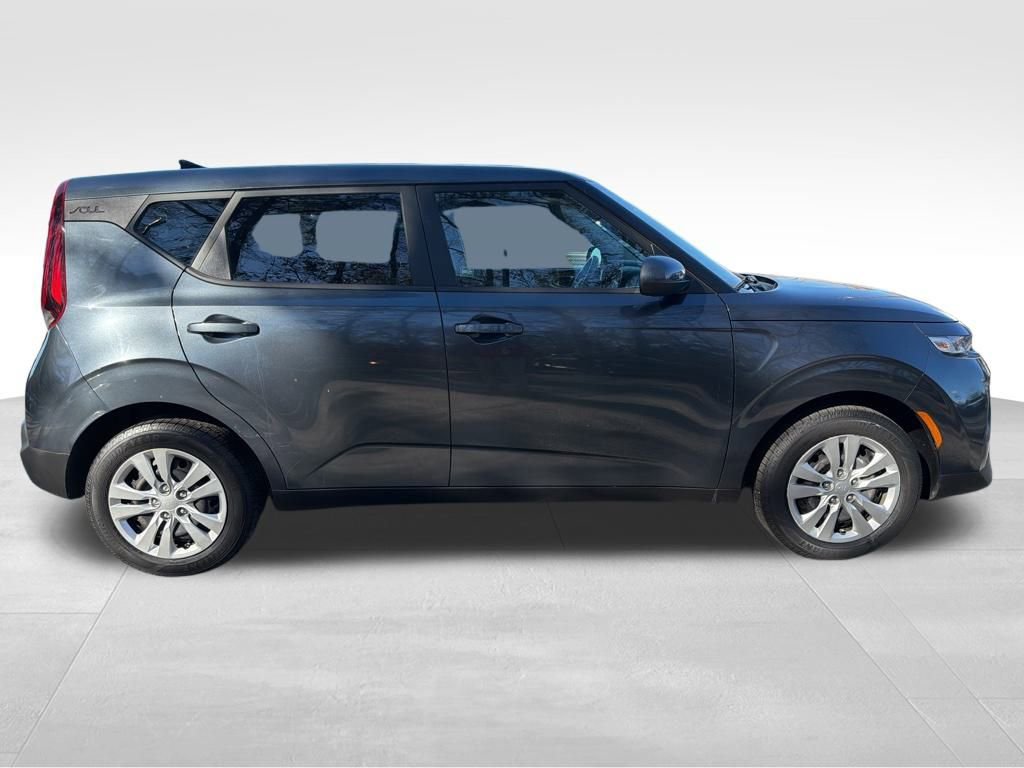 Used 2020 Kia Soul LX image 7