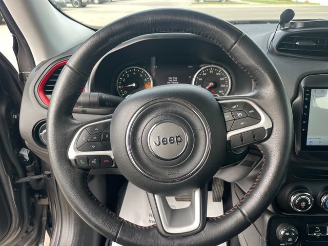 Used 2017 Jeep Renegade Trailhawk AWD/4WD image 25