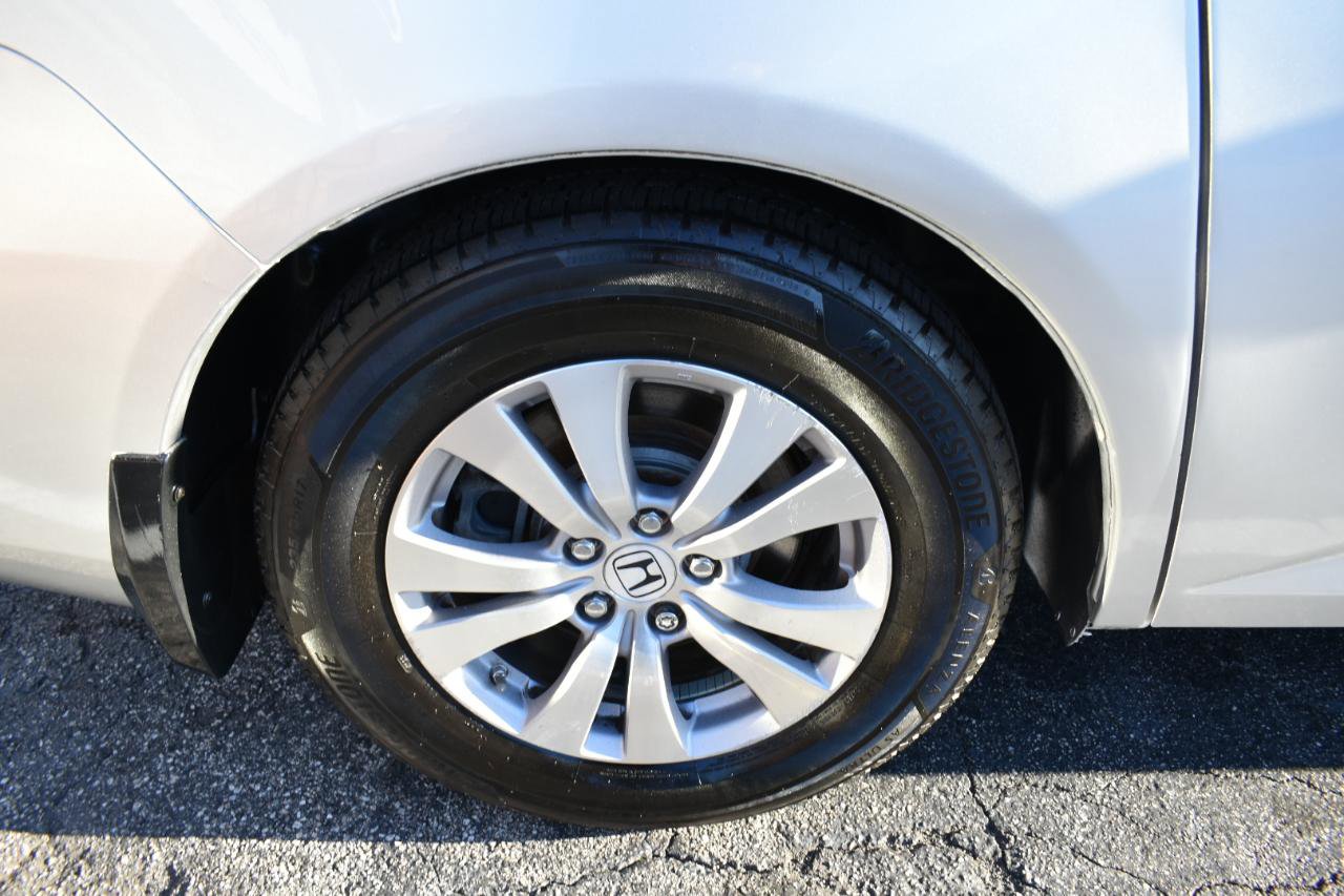 Used 2014 Honda Odyssey EX image 36