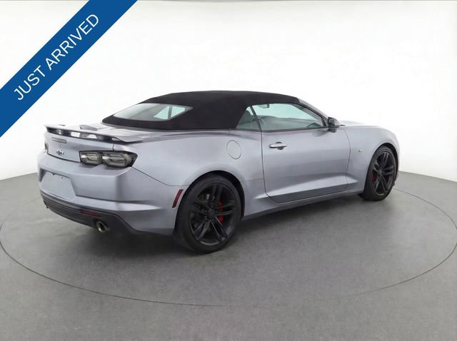 Used 2023 Chevrolet Camaro LT w/ RS Package image 5