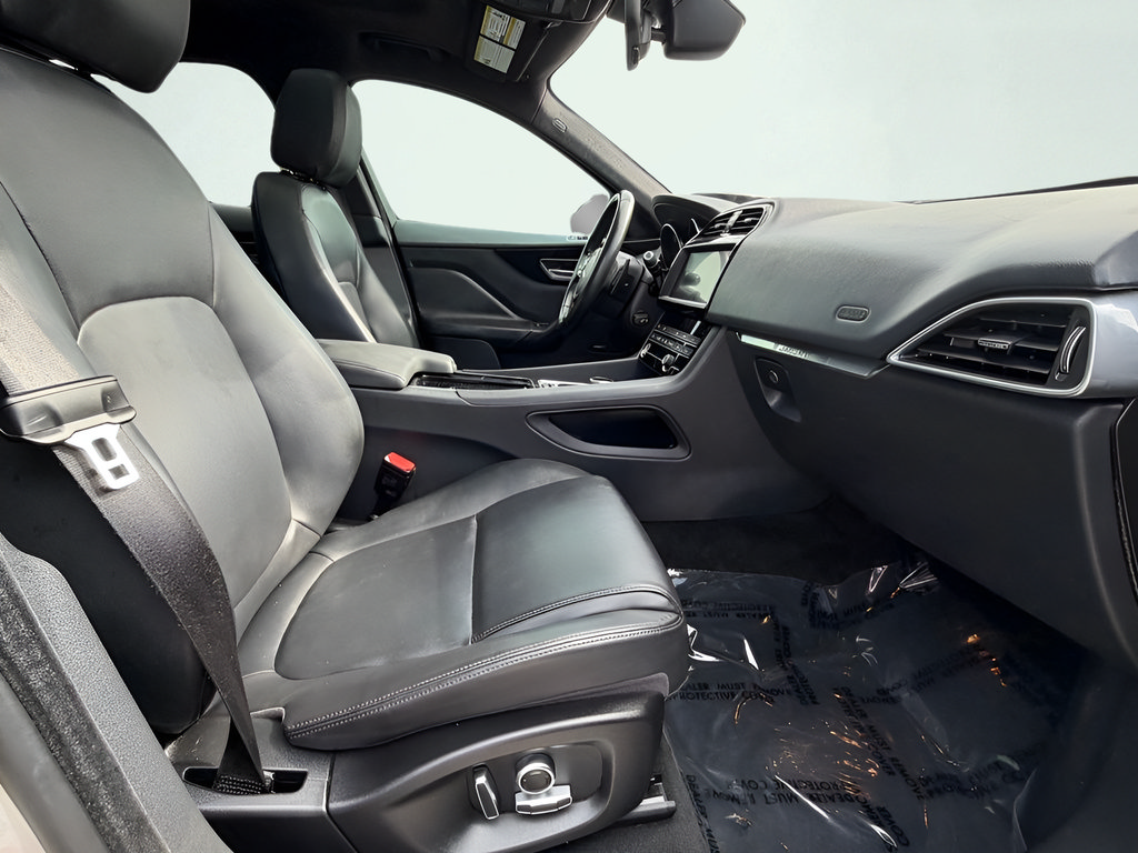 Used 2020 Jaguar F-PACE Premium AWD/4WD image 29