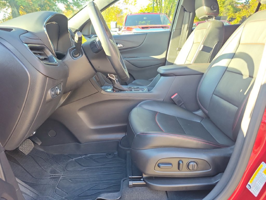Used 2024 Chevrolet Equinox RS w/ RS Leather Package FWD image 28