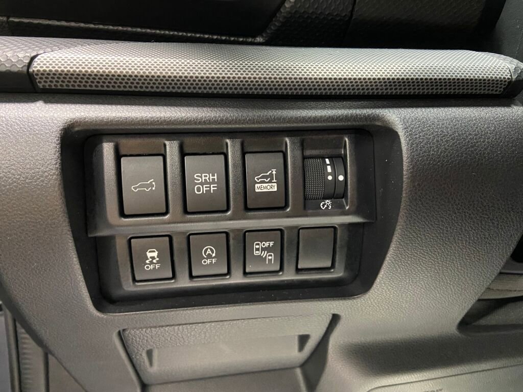 Used 2020 Subaru Forester Limited image 18