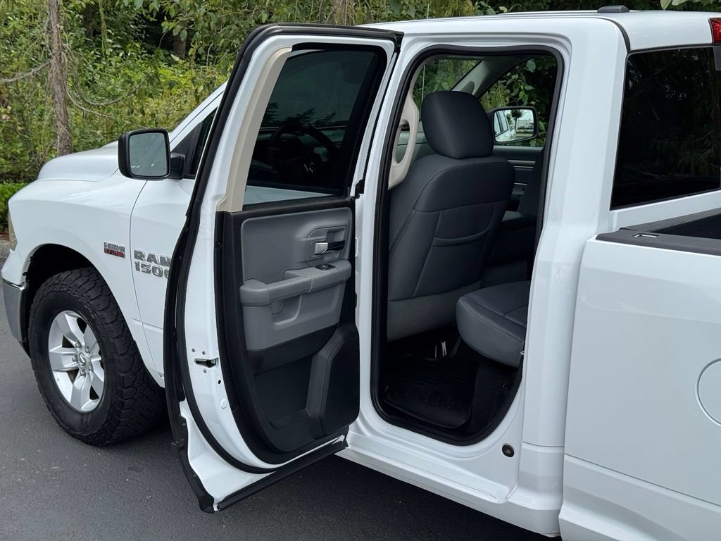 Used 2014 RAM 1500 Classic SLT AWD/4WD image 12