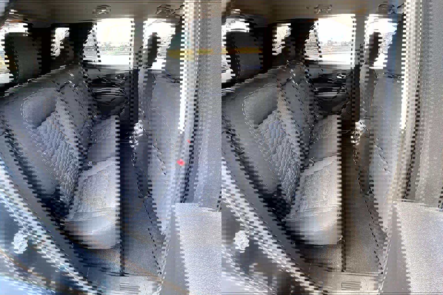 Used 2020 Chevrolet Equinox LT image 18