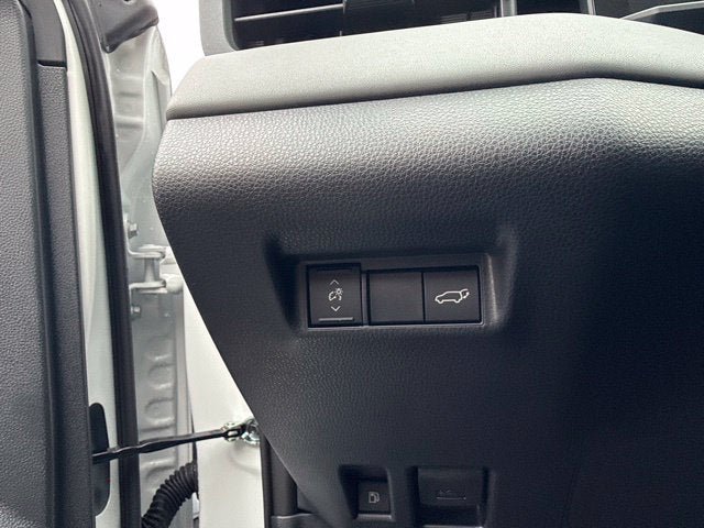 Used 2026 Toyota RAV4 AWD Plug-in Hybrid image 24