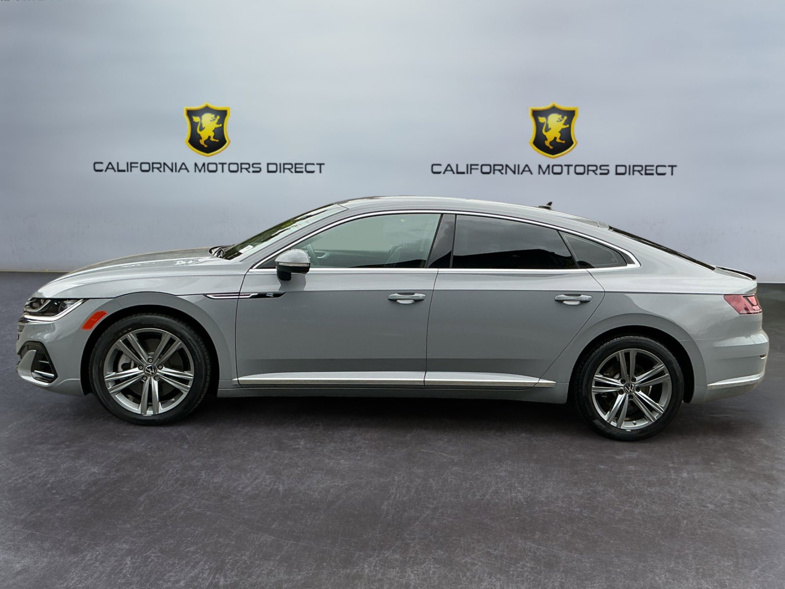 Used 2023 Volkswagen Arteon SE image 8