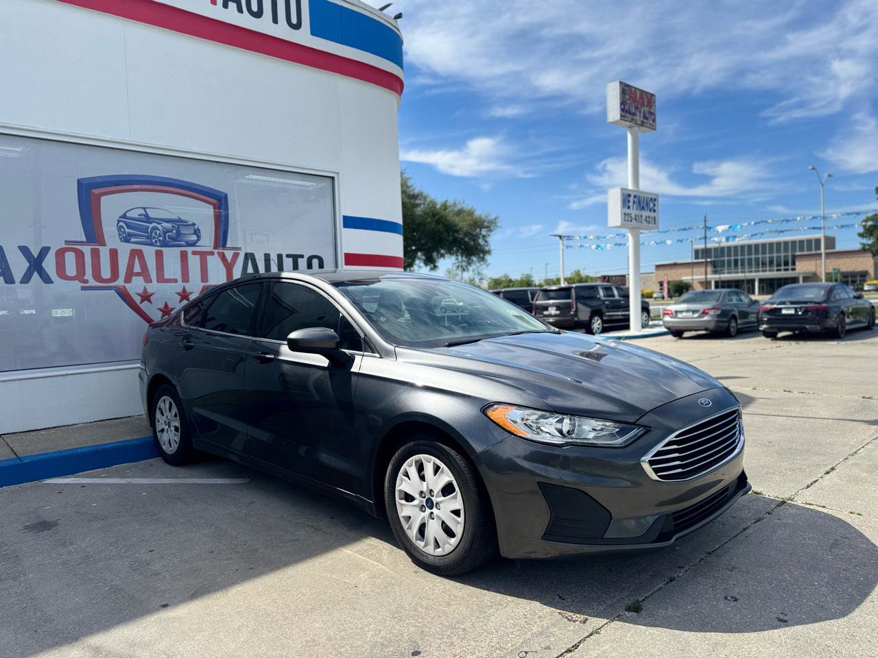 Used 2019 Ford Fusion S FWD image 13
