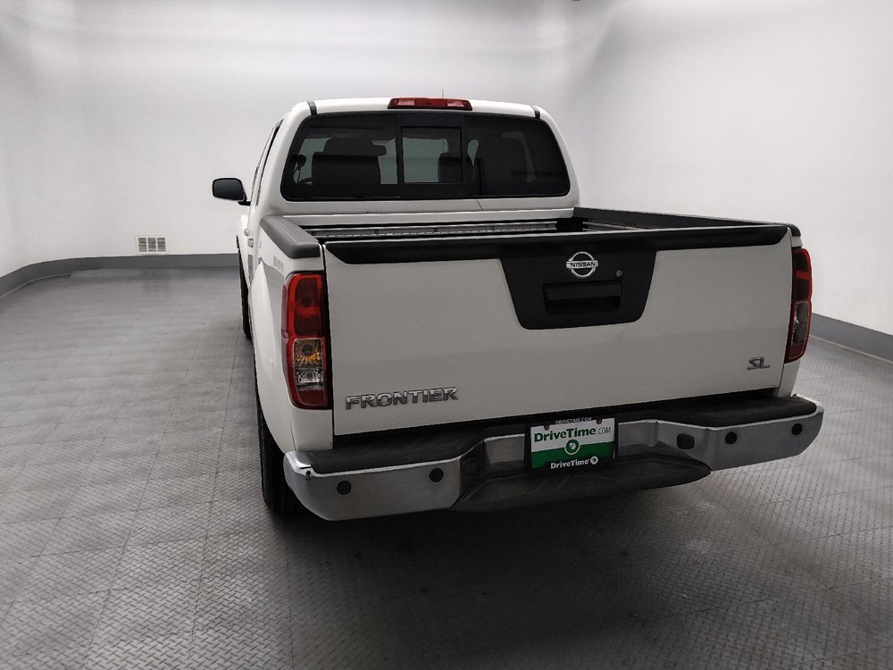 Used 2019 Nissan Frontier SL RWD image 6