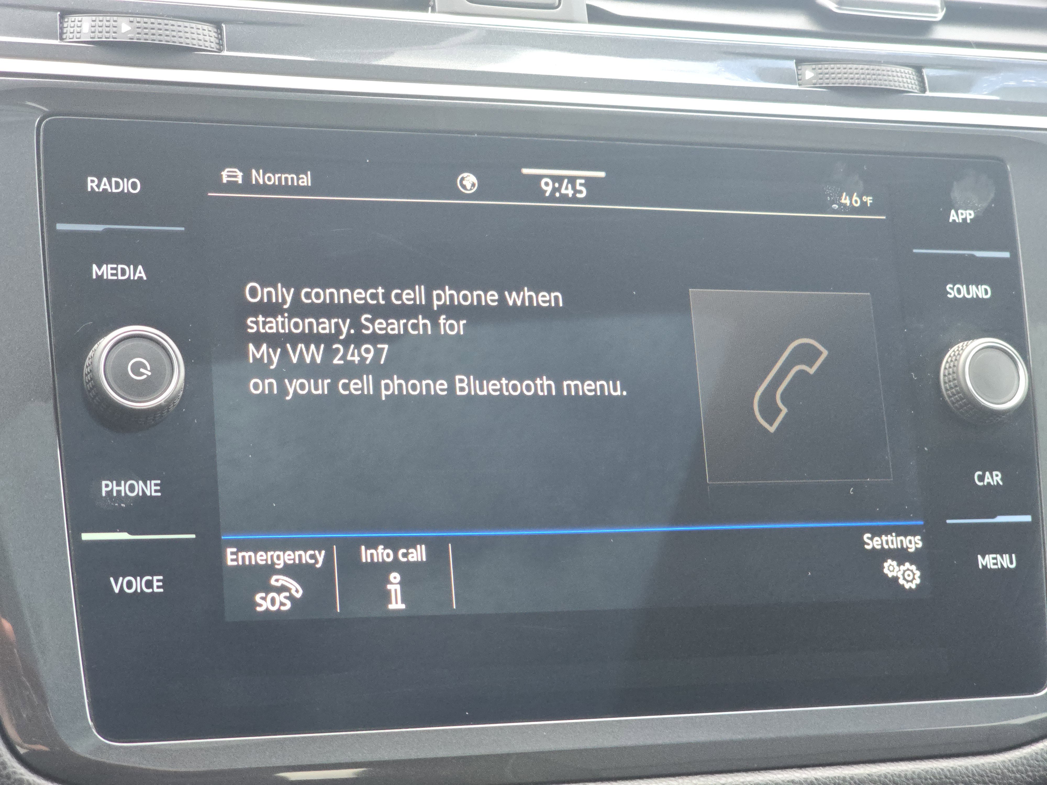 Certified 2023 Volkswagen Tiguan SE R-Line image 10