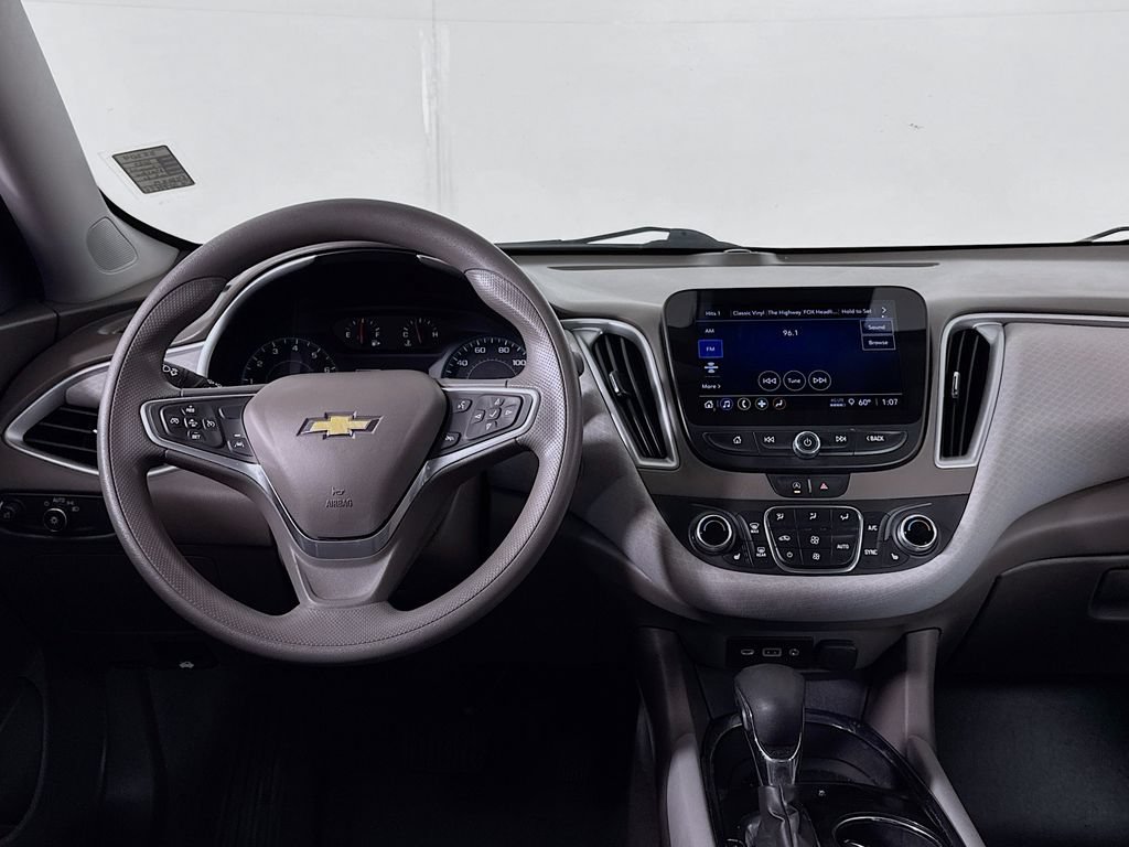 Used 2023 Chevrolet Malibu LT FWD image 25