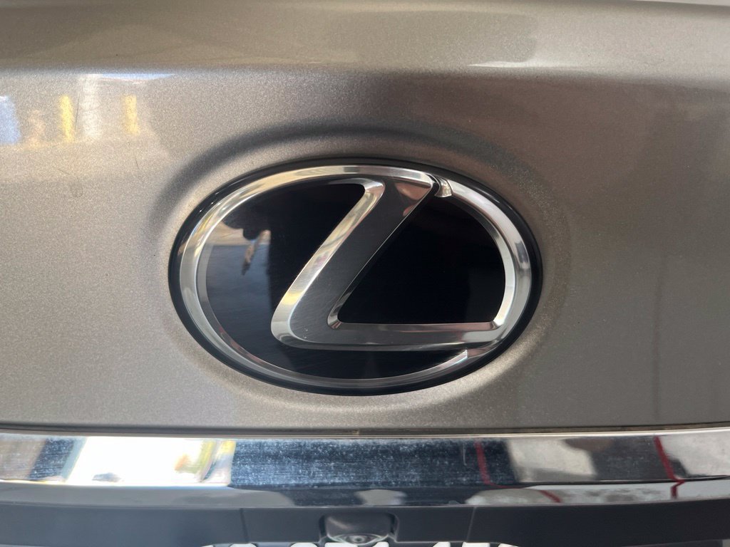 Used 2021 Lexus ES 250 w/ Premium Package AWD/4WD image 43