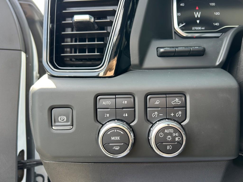 Used 2024 GMC Sierra 2500 AT4X w/ Snow Plow Prep/Camper Package image 9