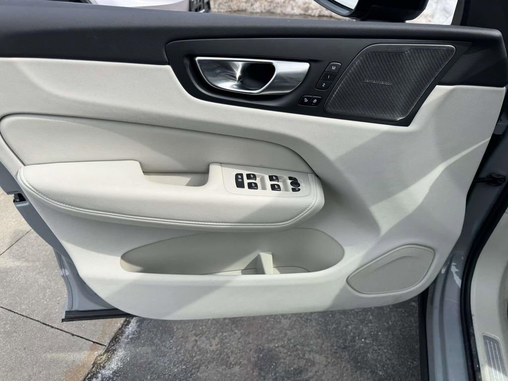 Certified 2026 Volvo XC60 B5 Ultra w/ Protection Package Premier image 14
