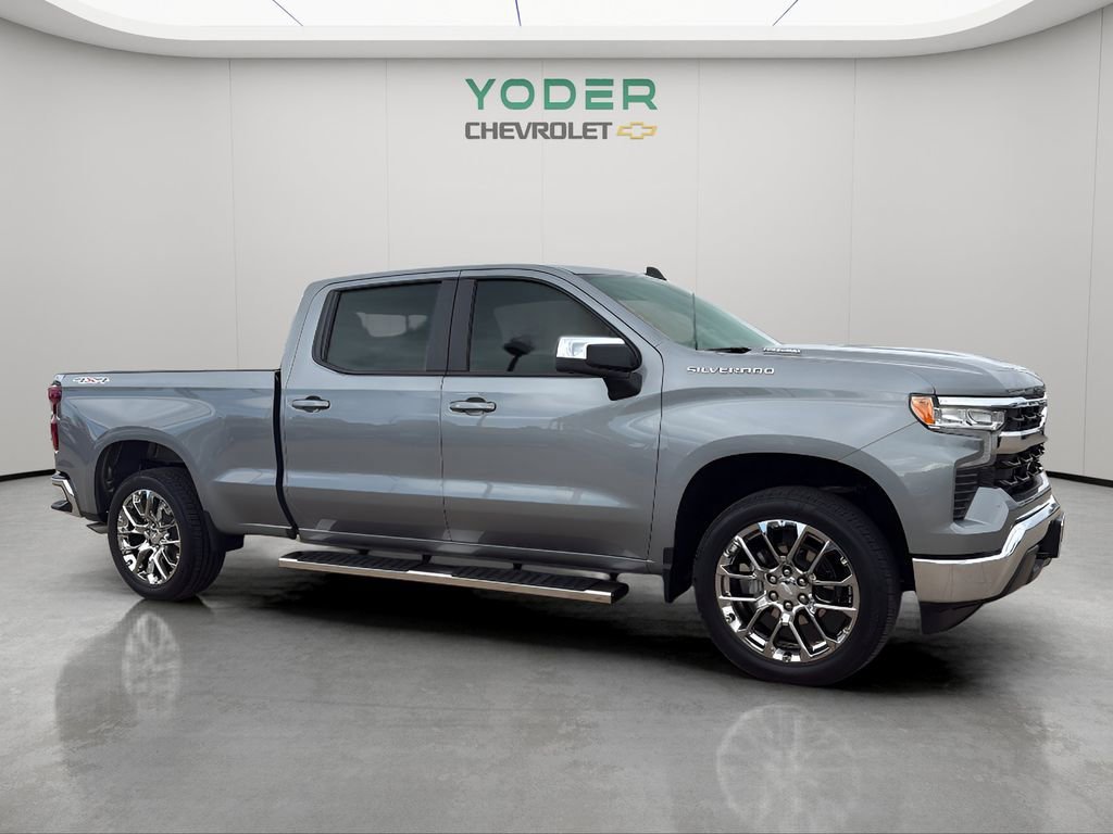 Used 2025 Chevrolet Silverado 1500 LT w/ Leather Package AWD/4WD image 3