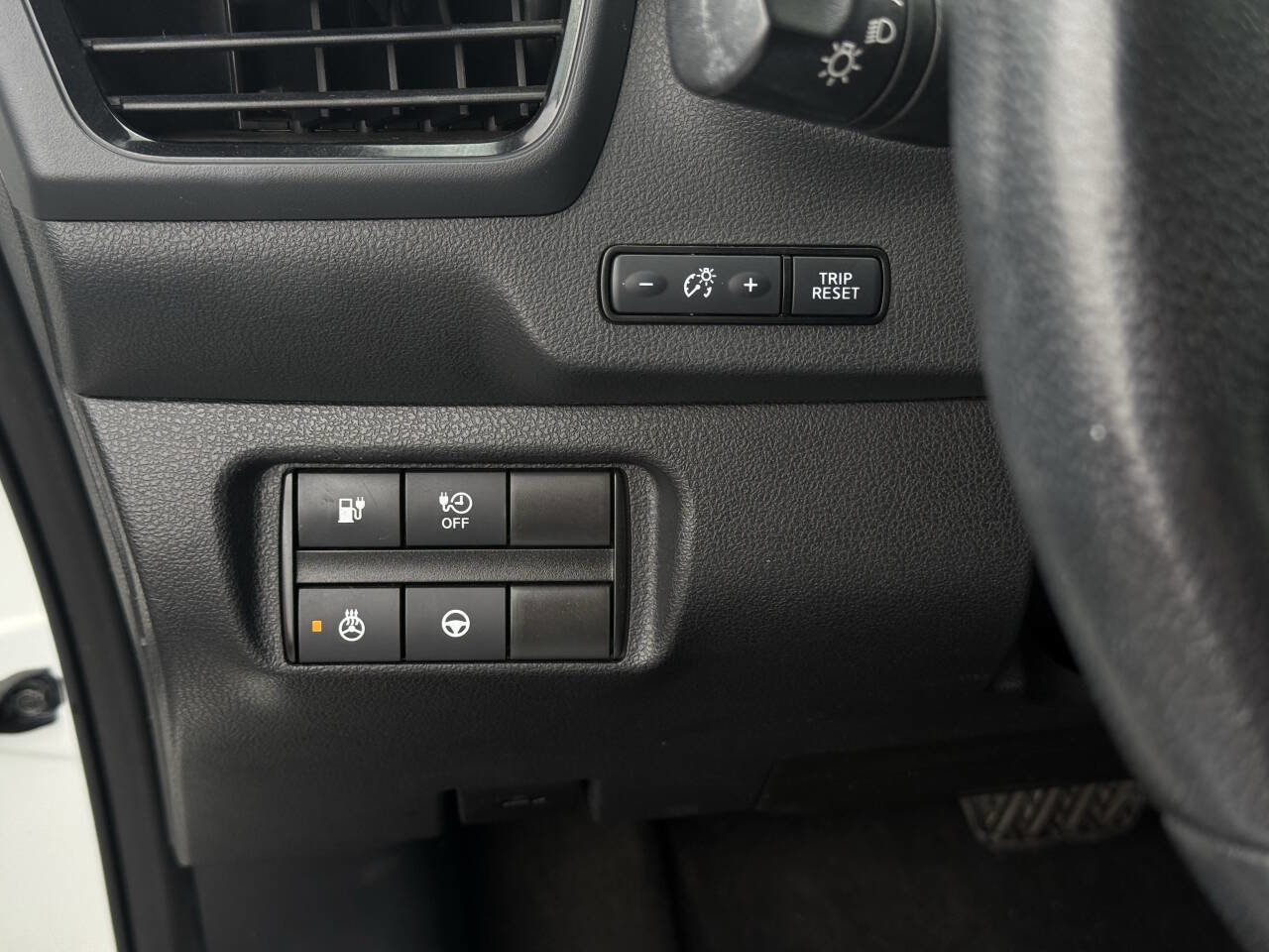 Used 2022 Nissan Leaf SL Plus image 16