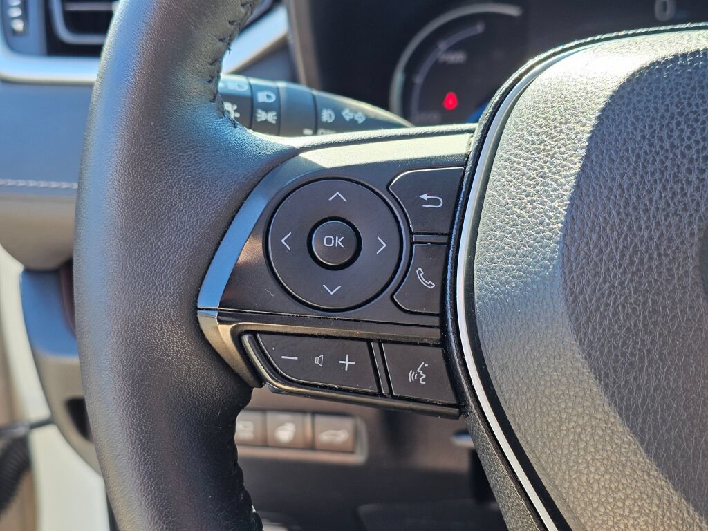 Used 2021 Toyota RAV4 Limited AWD/4WD image 37
