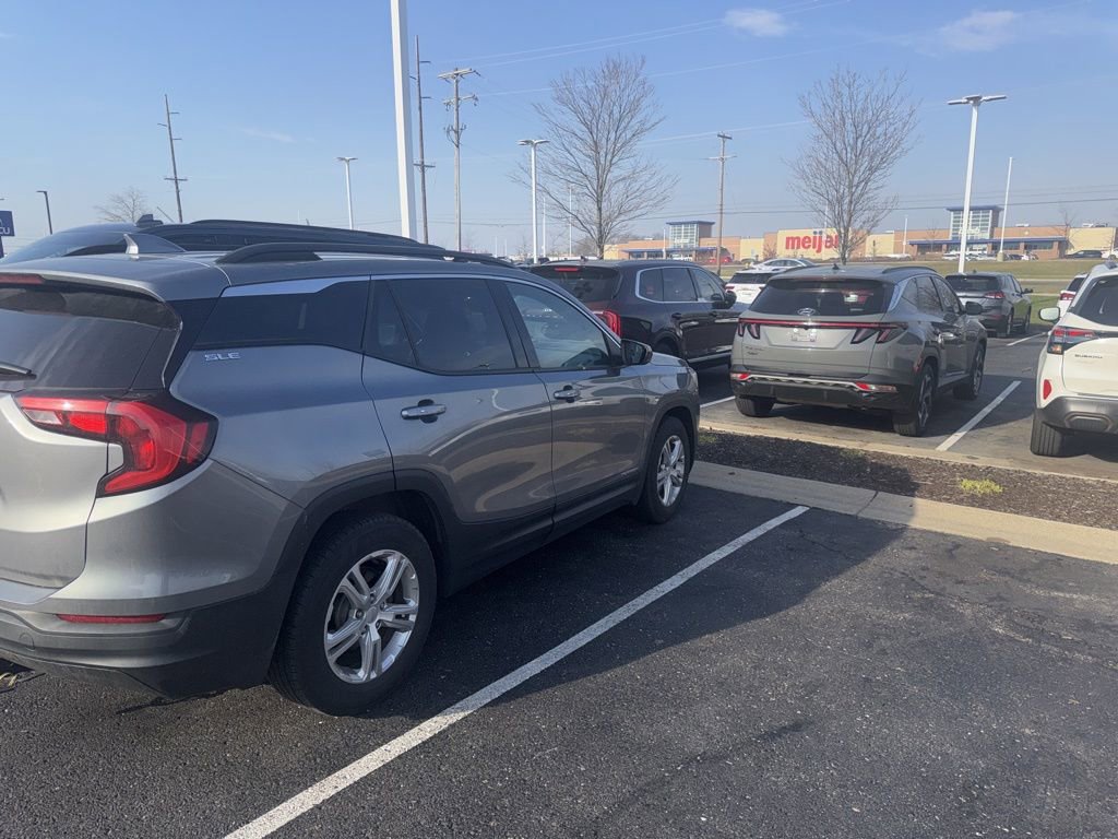 Used 2019 GMC Terrain SLE w/ Driver Convenience Package image 7