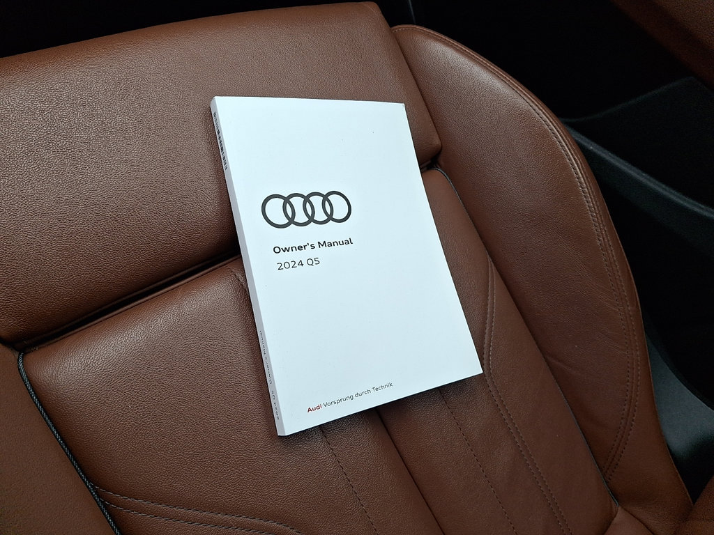Used 2024 Audi Q5 2.0T Premium w/ Convenience Package AWD/4WD image 27
