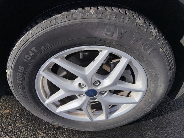 Used 2021 Ford Edge SE image 27