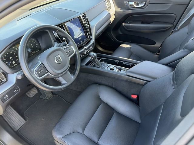 Used 2020 Volvo XC60 T6 Momentum AWD/4WD image 20